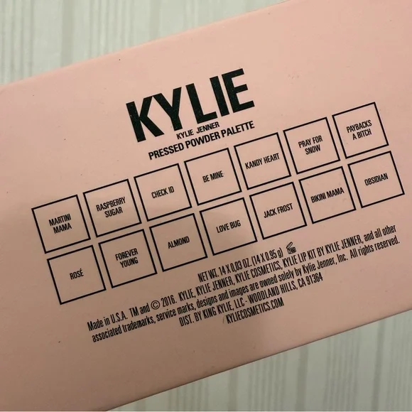 NEW‼️Kylie Cosmetics Ulta Limited Edition 2019 Holiday Pressed Eyeshadow Palette - Picture 4 of 8